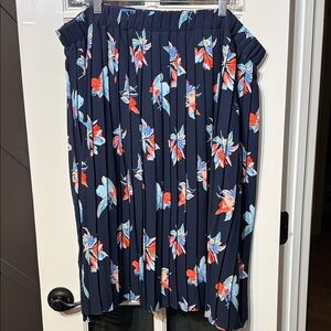 AVA & VIV Navy Floral Pleated Stretch Waist Skirt Size 2X